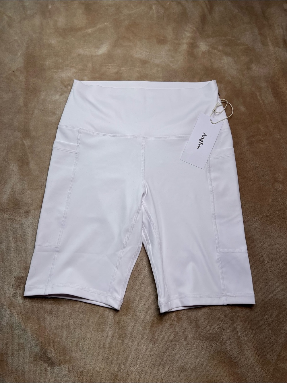 AUGIRIS White High Waisted Fitted Athletic Biker Shorts - Size M